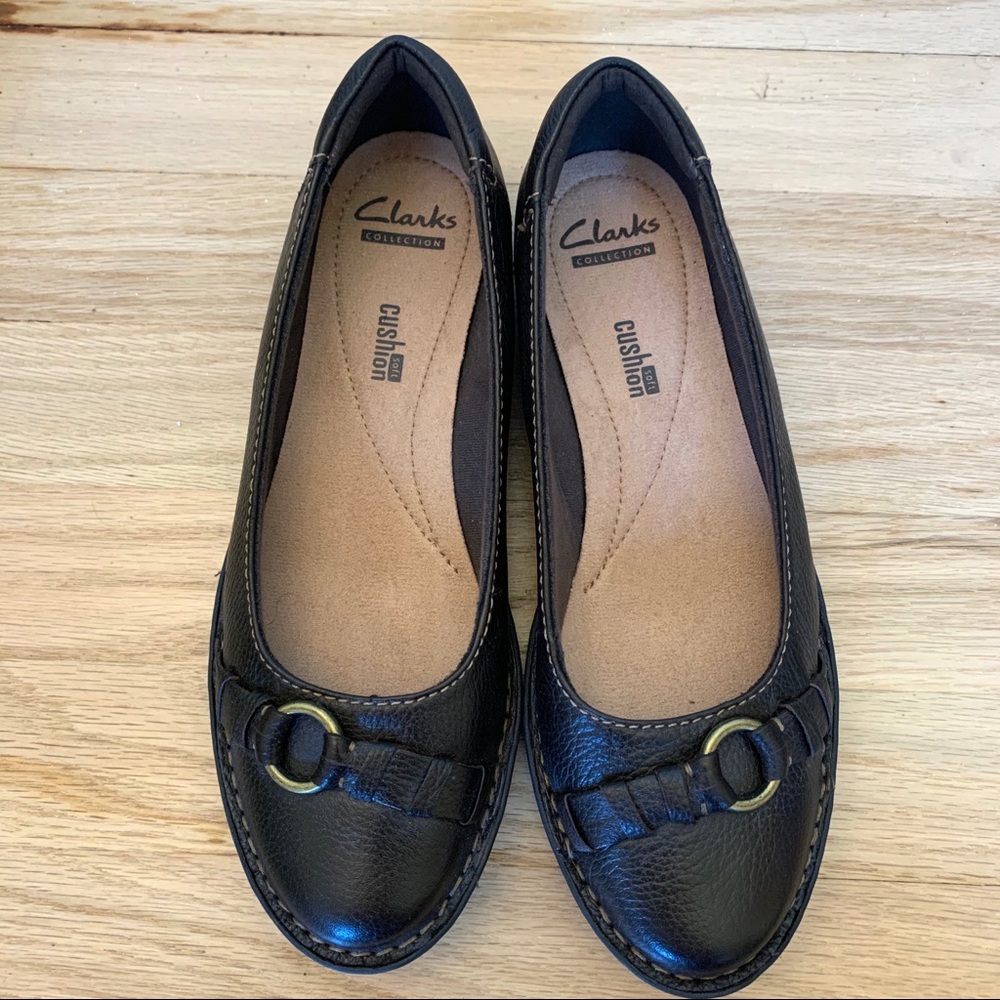 Clarks Collection Women's Leather Cushion Flats